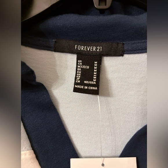 FOREVER 21 CALIFORNIA STRIPED GRAPHIC LONG-SLEEVE POLO TOP - Picture 4 of 6